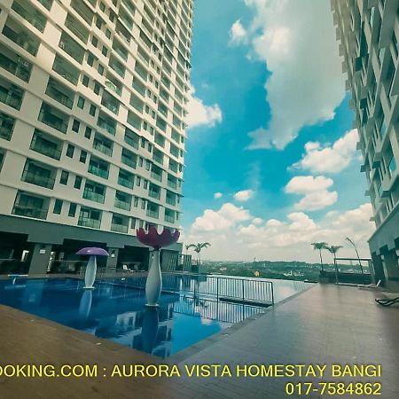 Aurora Vista Homestay Bangi At Vista Bangi With Wifi Netflix Gym Sauna Coway Swimming Pool-River View Kajang Zewnętrze zdjęcie