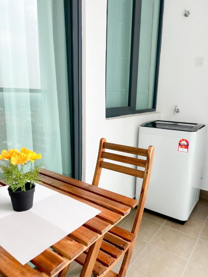 Aurora Vista Homestay Bangi At Vista Bangi With Wifi Netflix Gym Sauna Coway Swimming Pool-River View Kajang Zewnętrze zdjęcie